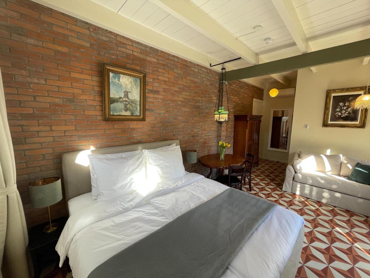 Bnb 'T Ambacht - Boutique Hotel Hendrik-Ido-Ambacht Exterior photo